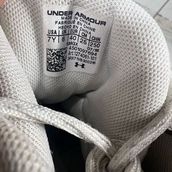 Under Armour Youth‎ Boys Curry 3 Basketball Shoes Gray White Size 7Y - Picture 8 of 8